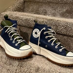 Converse Women's Navy and Blue high top platform